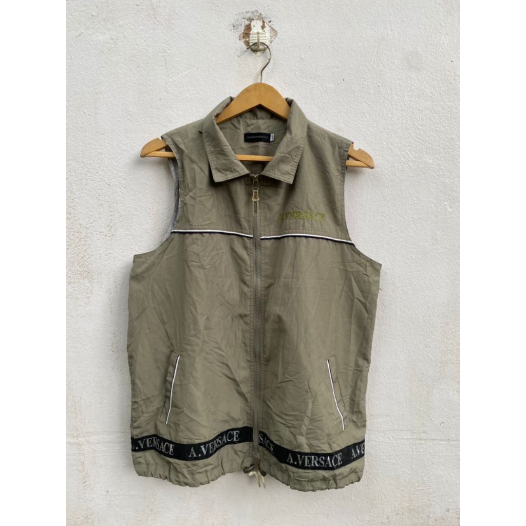 เสื้อกั๊ก Alfredo versace