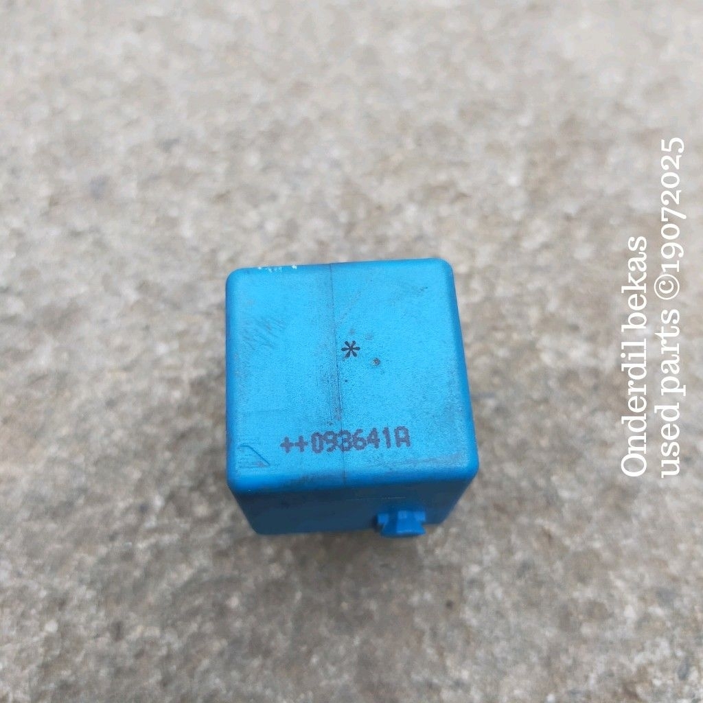 MERCEDES W168 A CLASS BLUE RELAYS 4RA 940 010-69 A 002 542 25 19 PART NO. ก0025422519