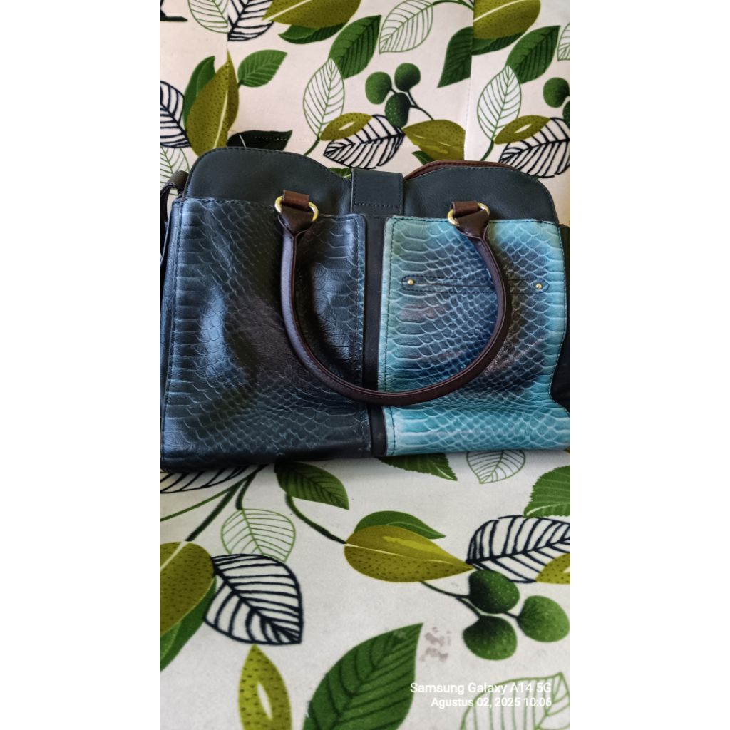 กระเป๋า Marie claire