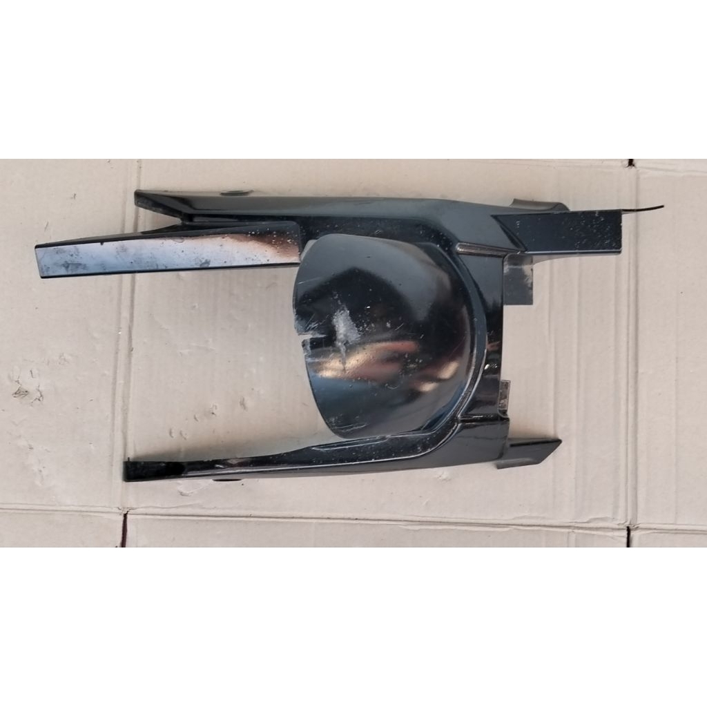 ฝาครอบโซ่ Yamaha R15 v3 มือสองเดิม