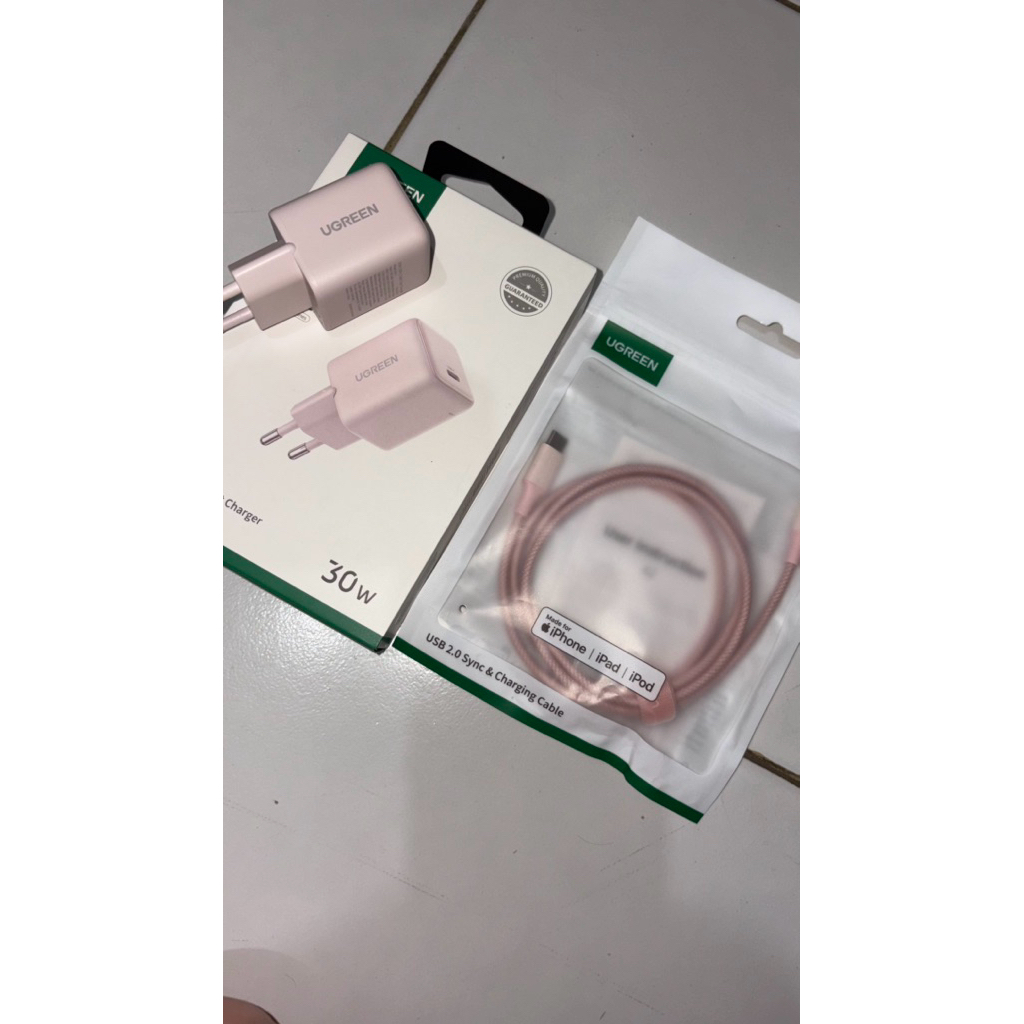 ที่ชาร์จ URGEEN PINK ใหม่ 1 ชุด