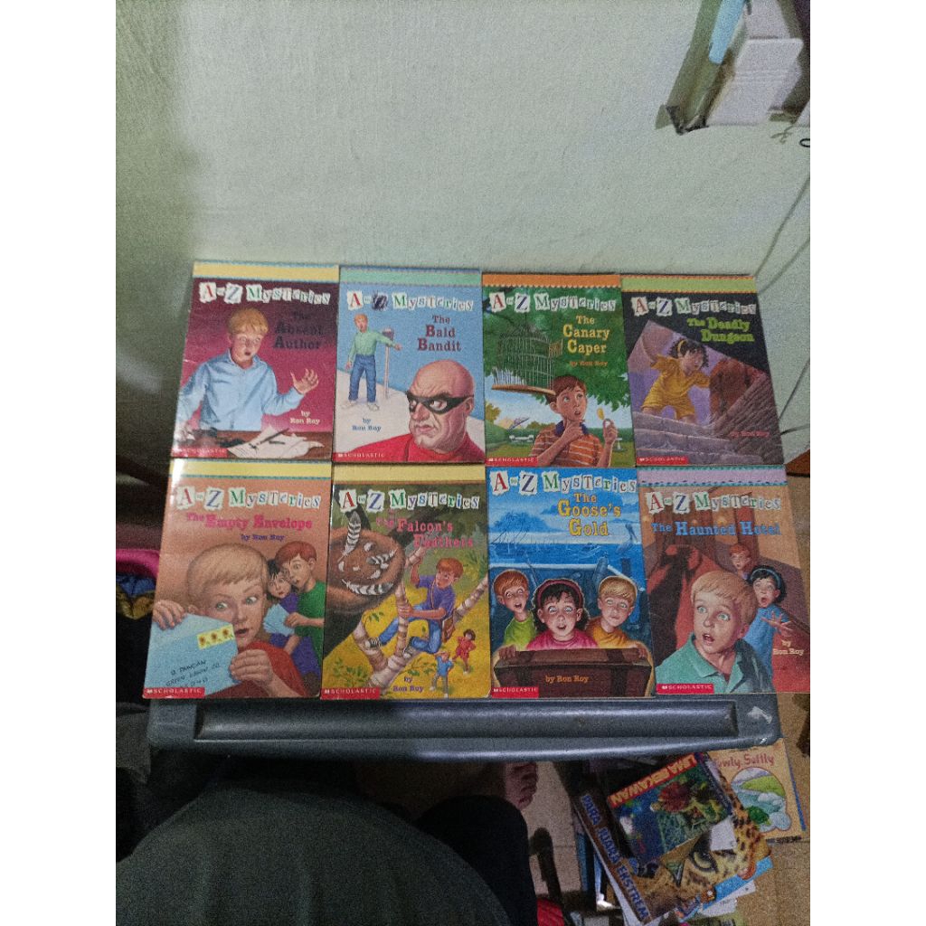 นิยายวัยรุ่นนําเข้า A to Z Mystery (Ron Roy) และ Magic Tree House (Mary pope Osborne) / ราคาหนังสือ