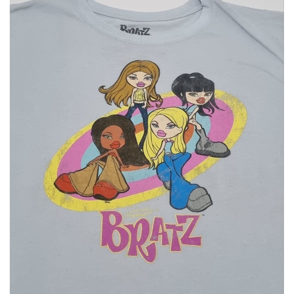 เสื้อยืดศิลปะภาพยนตร์ Bratz