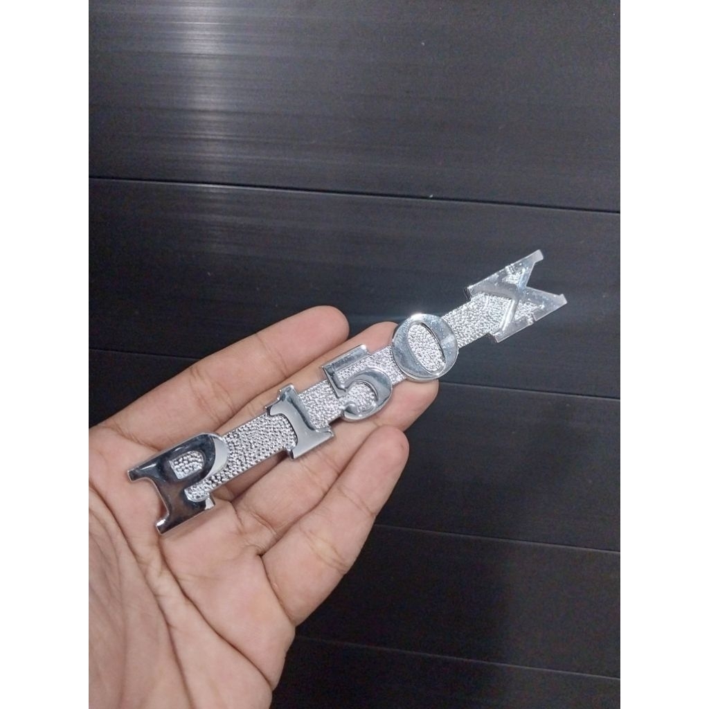 Emblem P150X Tawan นําเข้าการสนับสนุนด้านข้างนําเข้า