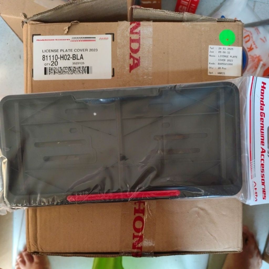 ฝาครอบจานมอเตอร์ไซค์ HONDA ดั้งเดิม 81110-HO2-BLA (CONTENTS 2PC)..