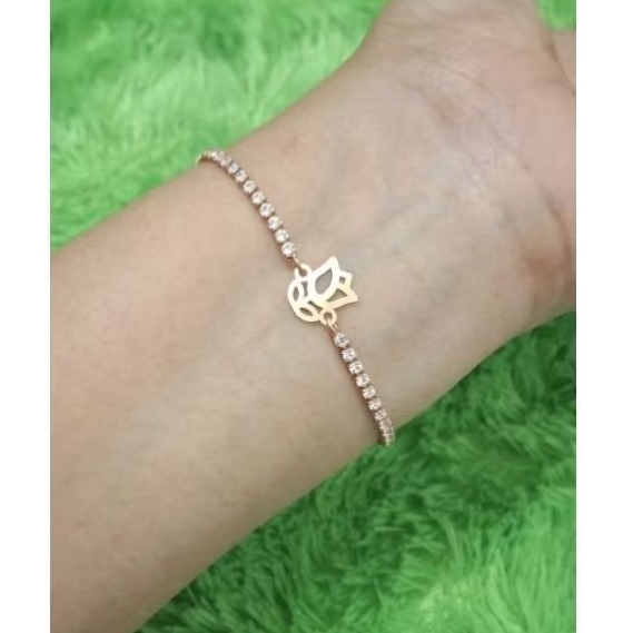สร้อยข้อมือเชือกสีโรสโกลด์พร้อมทิวลิปผสม J5 Ismoyo