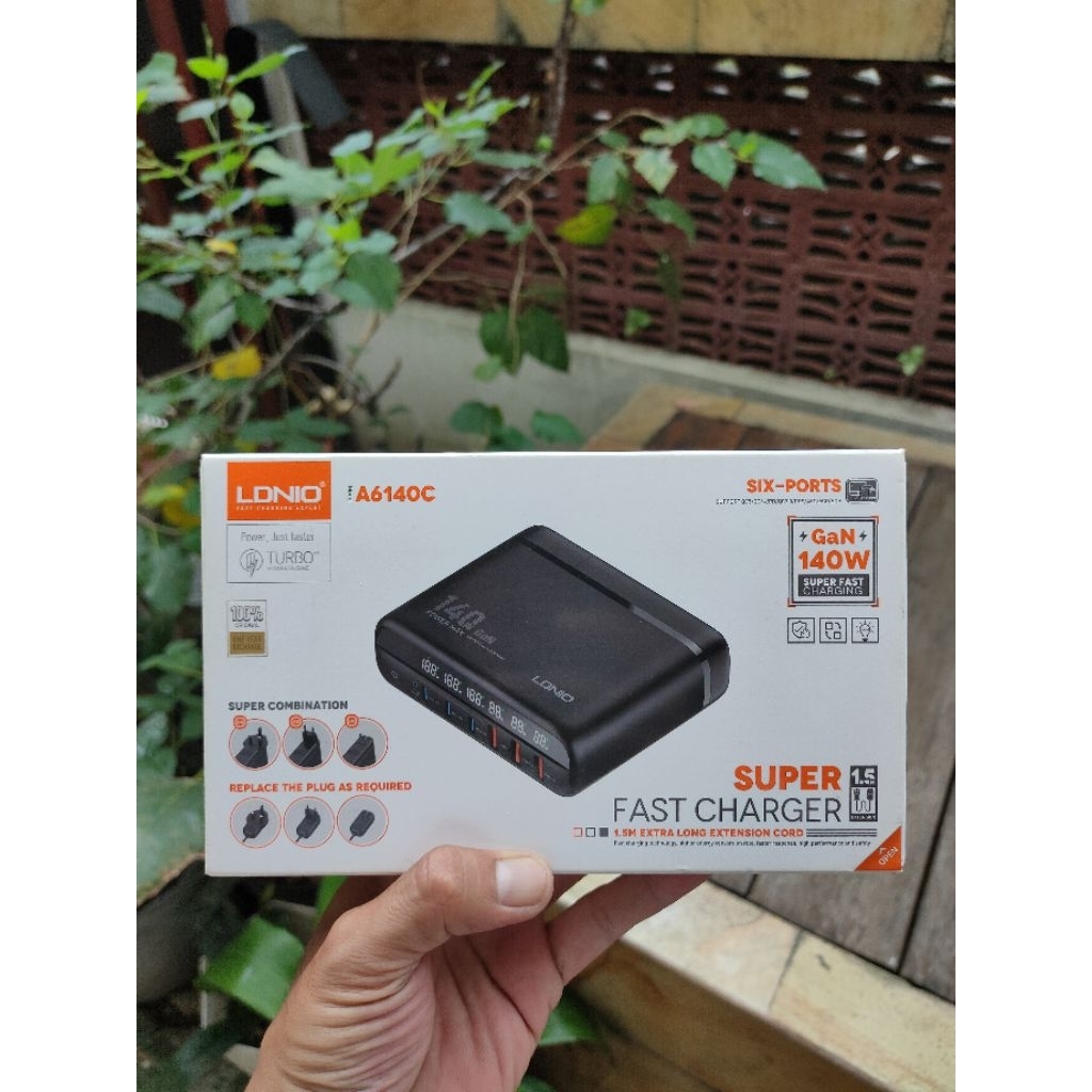 เครื่องชาร์จตั้งโต๊ะ LDNIO GaN 140W Fast Charger A6140C จอแสดงผล LED 6 พอร์ต