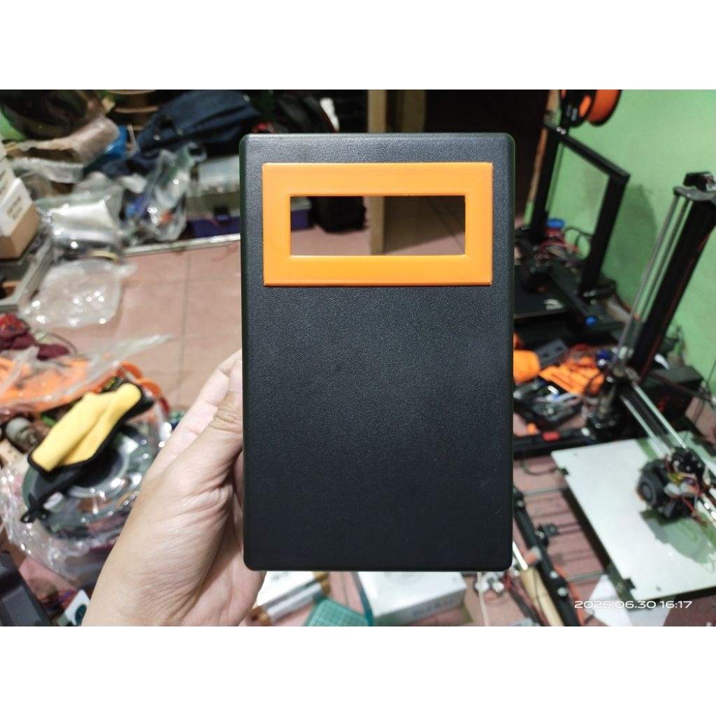 กรอบ LCD กล่องสีดําแบบกําหนดเอง X6 + 16x2