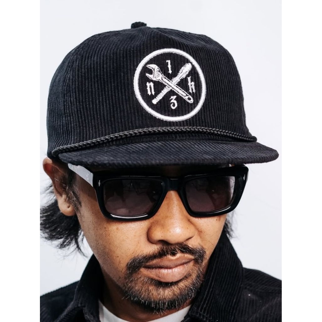 NASKLEENG13 - CORDUROY LOGO PATCH SNAPBACK