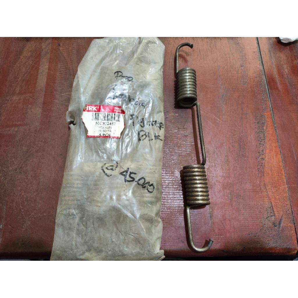 FUSO FIGHTER BLKG HRK MC ผ้าเบรค SPRING812457