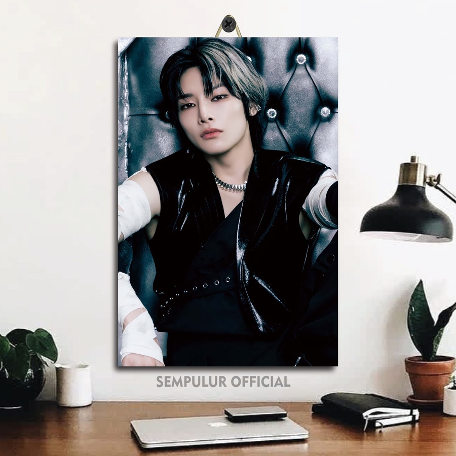 Aesthetic Room Display สมาชิก Kpop Stray Kids / Sempulur อย่างเป็นทางการ / จอแสดงผลเย็น / 1LK|K9Z8Y