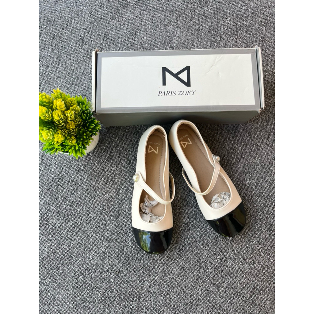 Paris Zoey Women รองเท้าส้นแบน Kezia