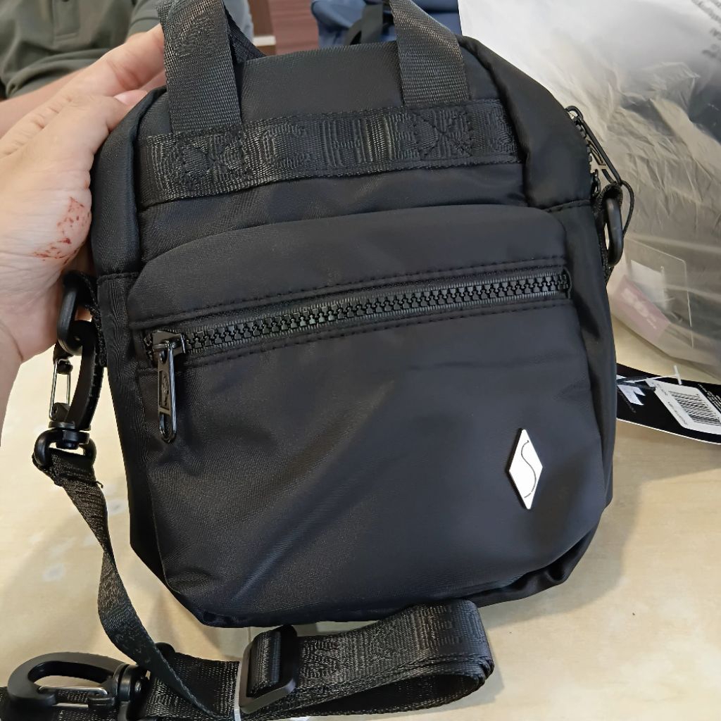 Skechers Diamond Mini Backpack สีดํา | Skechers Slingbag - กระเป๋าสะพาย Skechers