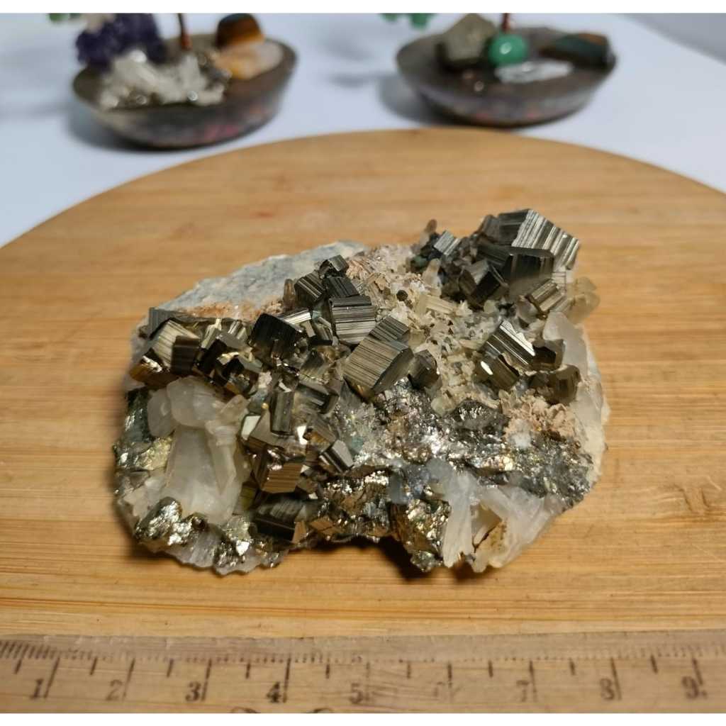 Natural Golden Cube Pyrite Cluster Nusantara คุณภาพสูงสุด (14)