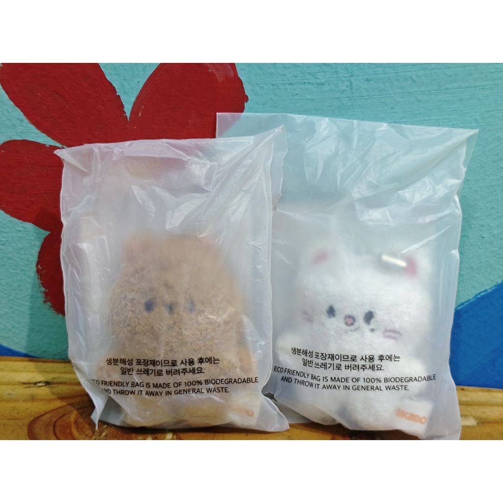 Skzoo micro han qukka jiniret pub han 5 oclock stray kids pc photocard