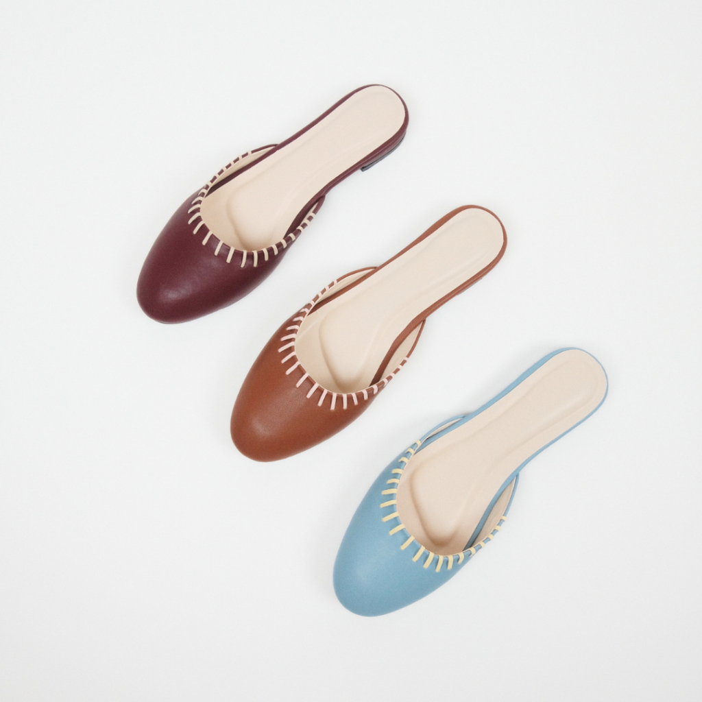 [Amara Sol] รองเท้าส้นเตี้ย Khloe Stitch