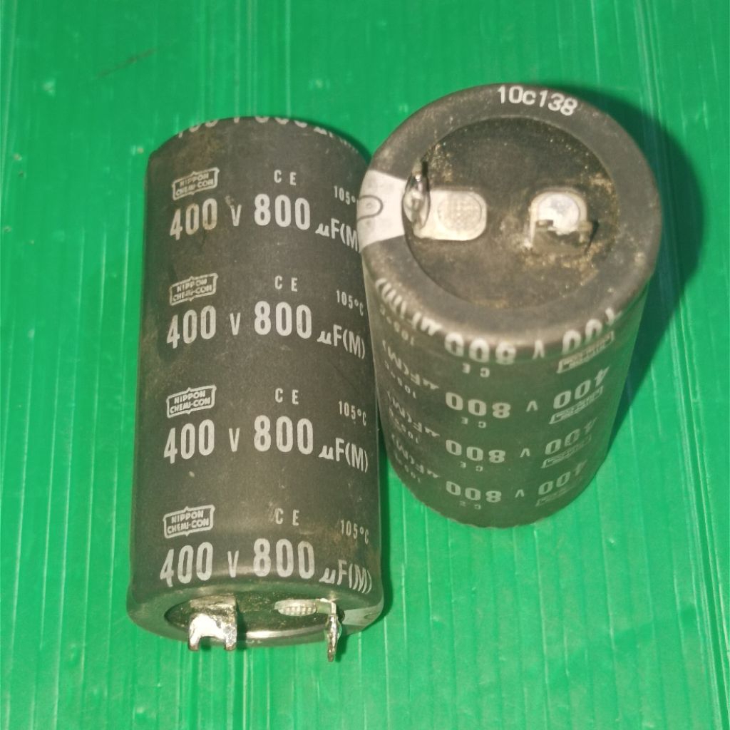 ELCO 400V 800UF FLAT FEET