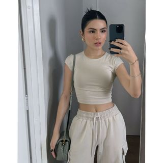CROP TOP Baju Wanita Crop Top Korea Crop Tee Crop top polos wanita - basic crop street- kaos crop top polos -kaos wanita crop tee pres bodi (s-m-l-xl)