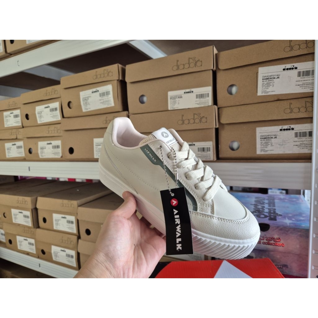 รองเท้าผ้าใบ Airwalk Original Crown Beige| รองเท้าผ้าใบผู้หญิง รองเท้า Airwalk Beige (ครีม) Original