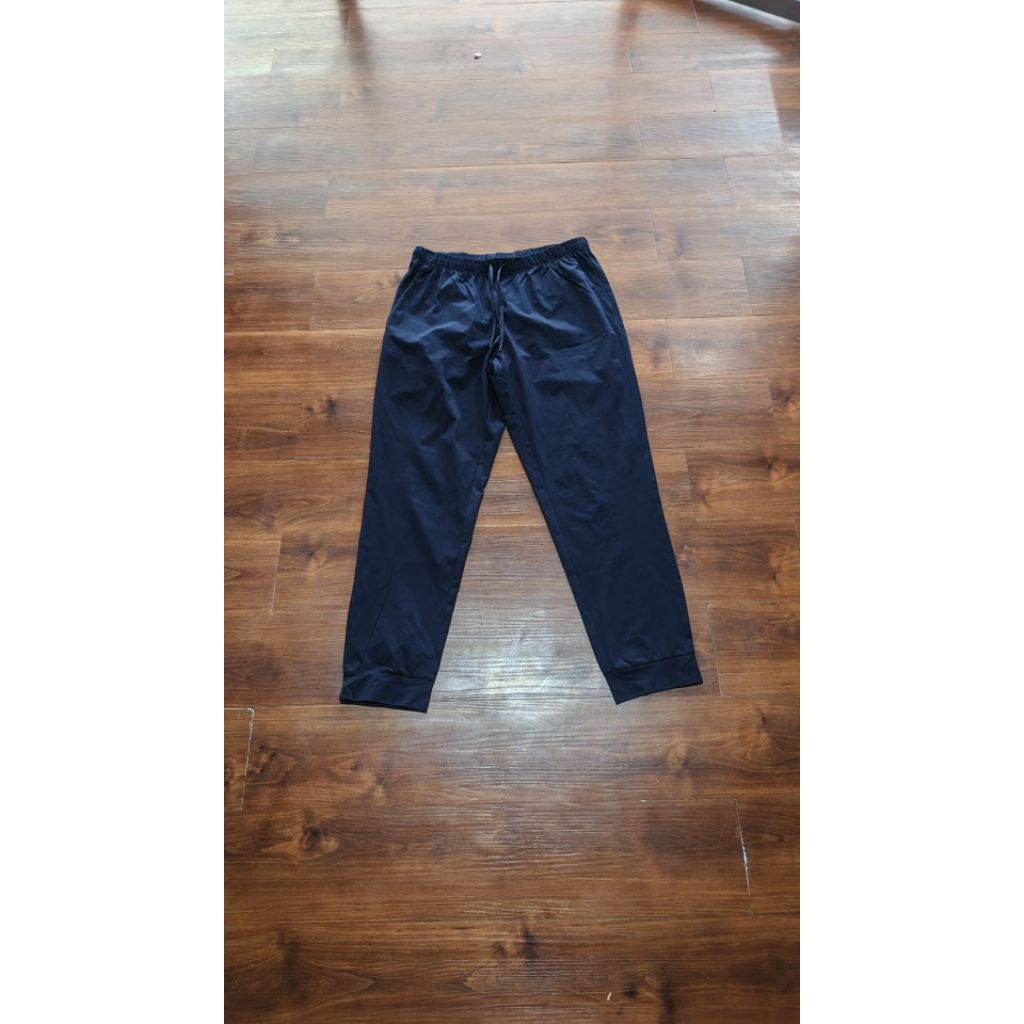 กรุณา. jogger gu uniqlo active size xl