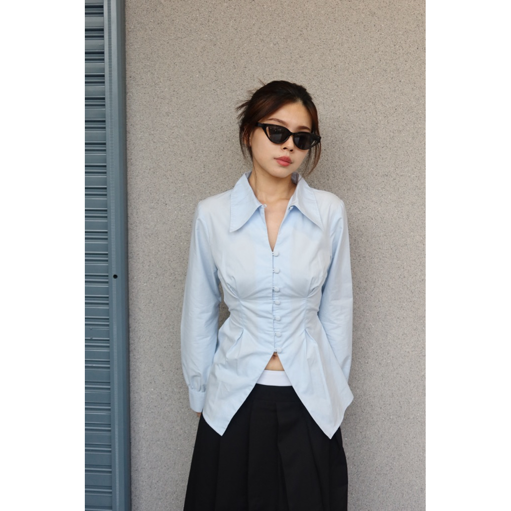 KEMEJA LLYTHELABEL - RUE PLEATS FITTED SHIRT // COQUETTE SHIRT // SLIM FITTED SHIRT // PUFF WOMENS B