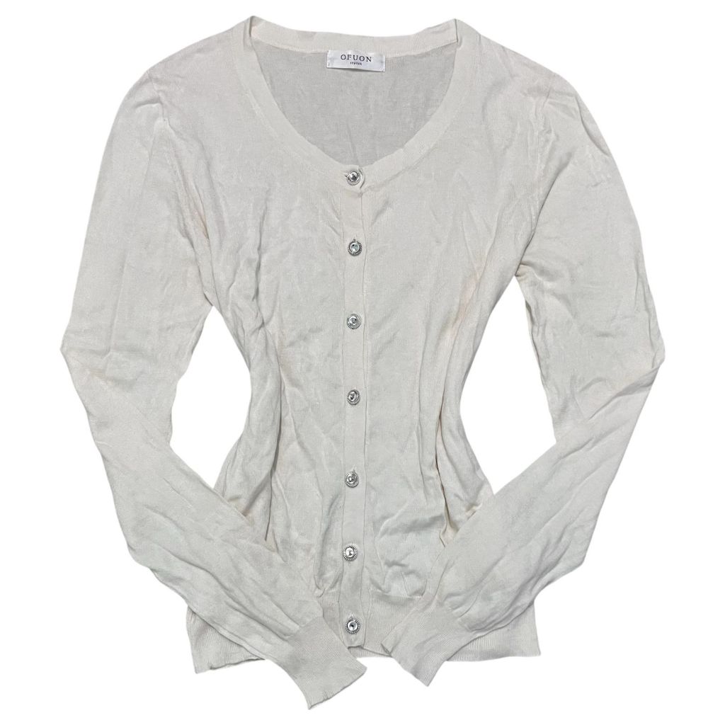 เสื้อสเวตเตอร์ถักแขนยาวประดับเพชรถักสีขาว | Ribbed ซี่โครงถักเรือคอลูกปัดปุ่มเพชรหรูหราหรูหราCottage