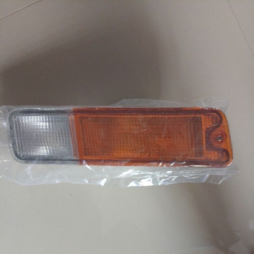ไฟข้างบังโคลน L200 95 - ขวา214-1643R/L-UE ยี่ห้อ DEPO