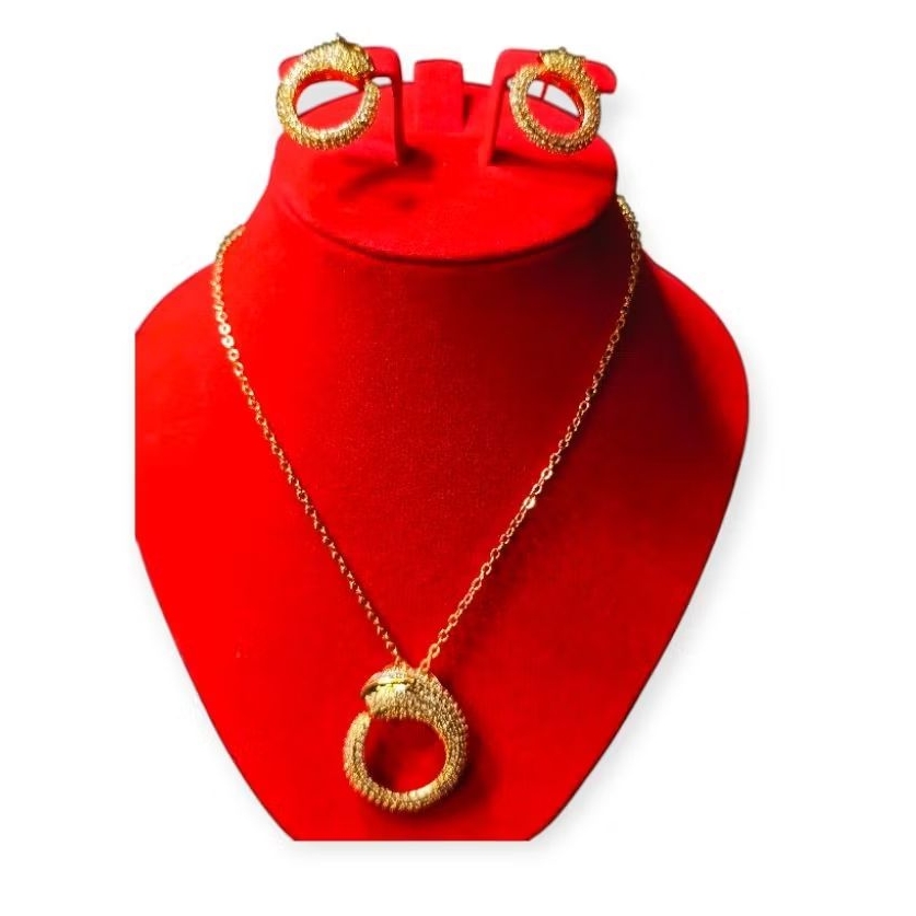 999jewelluxury สร้อยคอผู้หญิงไทเทเนียมสแตนเลสหรูหราและสง่างาม Set freebox KS05Abs