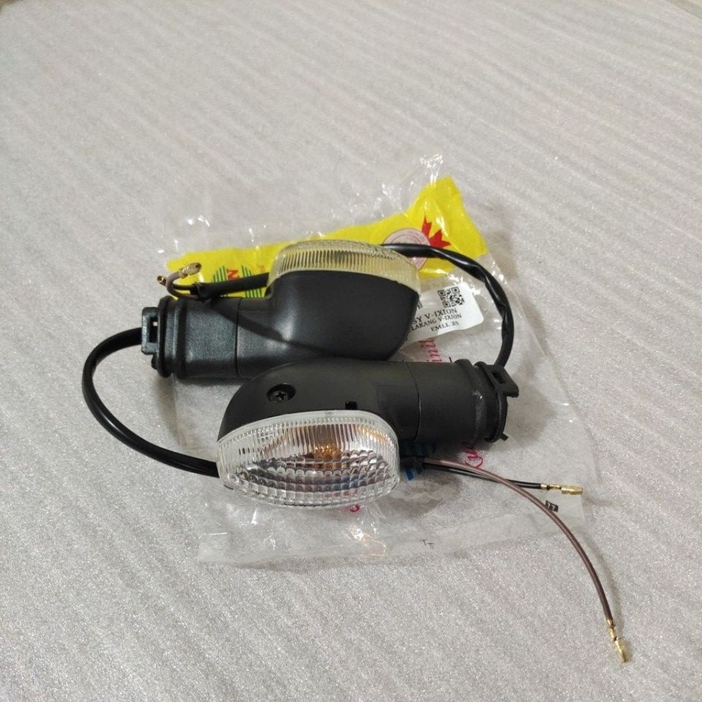 ไฟเลี้ยว ASSY ด้านหน้า Pnp ด้านหลัง Yamaha Vixion V-ixion เก่า 2008 - 2011 ( Fr / Rr WINKER ASSY V-I