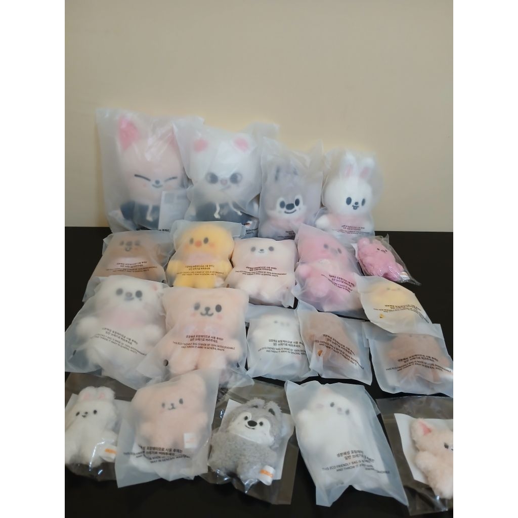 SKZOO magic school 15 cm 5 oclock 10 cm & mini keyring sealed [SHOPEE VIDEO IN BIO]