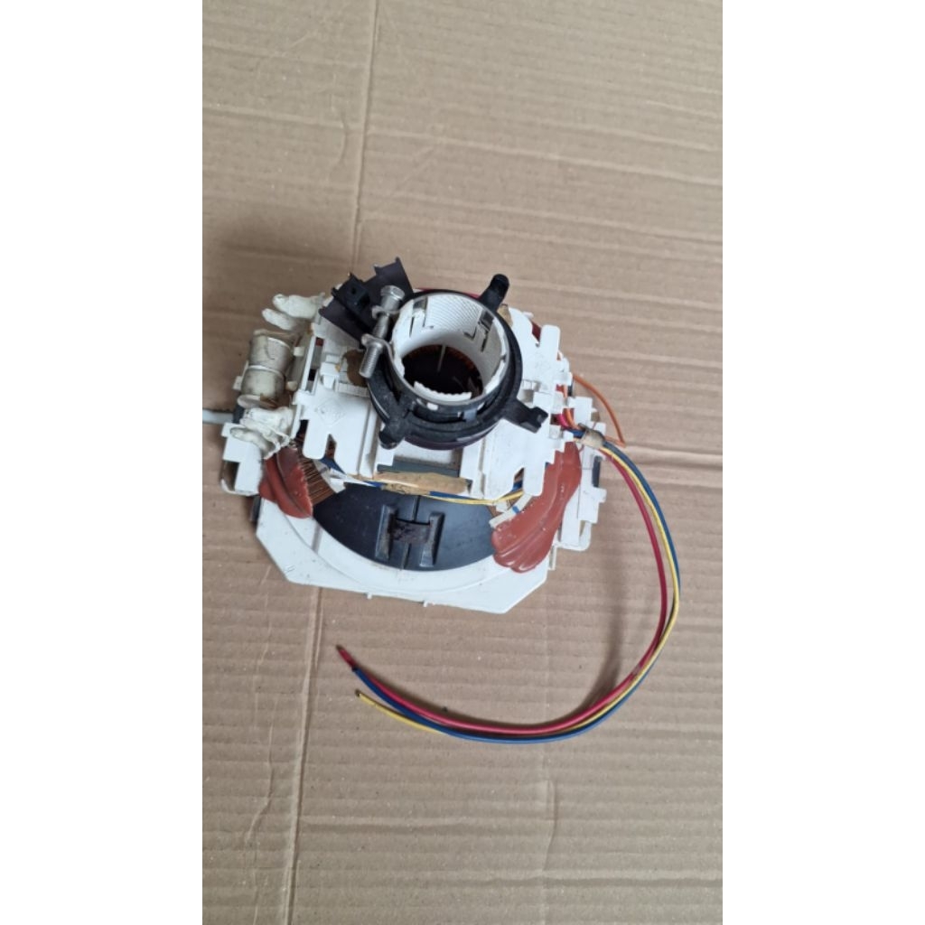 ทีวีเพรียวบาง Deflexi /jeek 6229M ตามภาพถ่าย