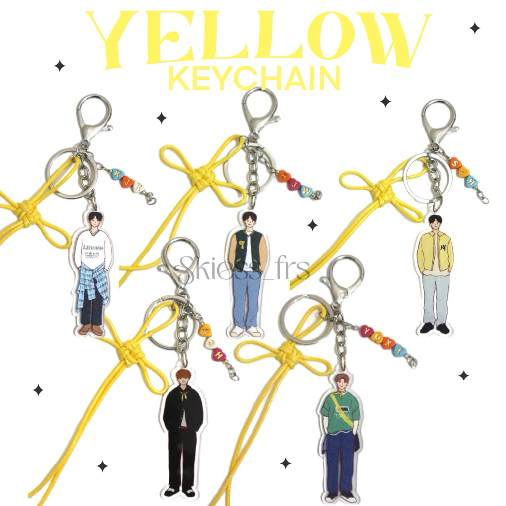 พวงกุญแจสีเหลือง TREASURE