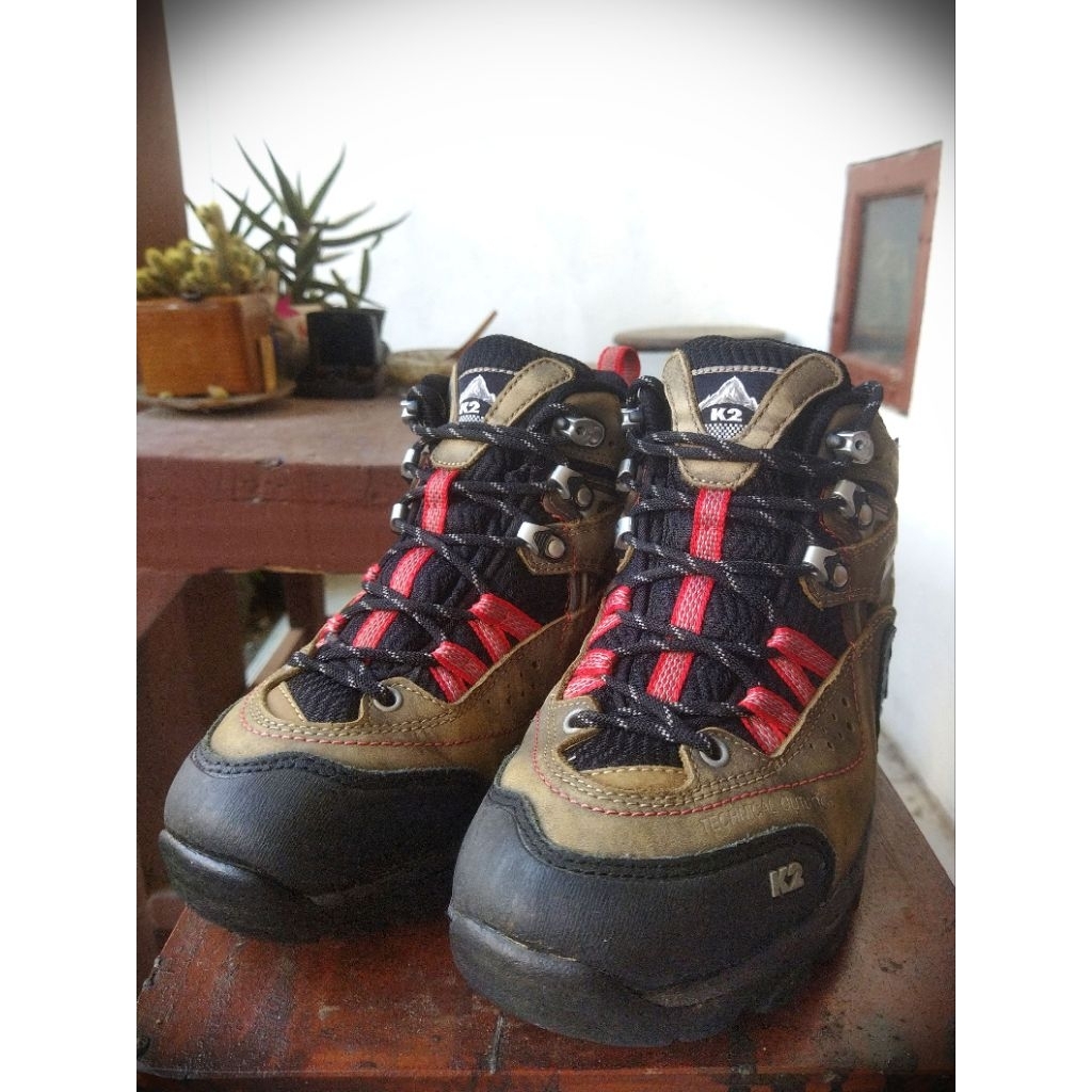 รองเท้ากลางแจ้งมือสองจากแบรนด์ K2 Technical Outdoor sz 42