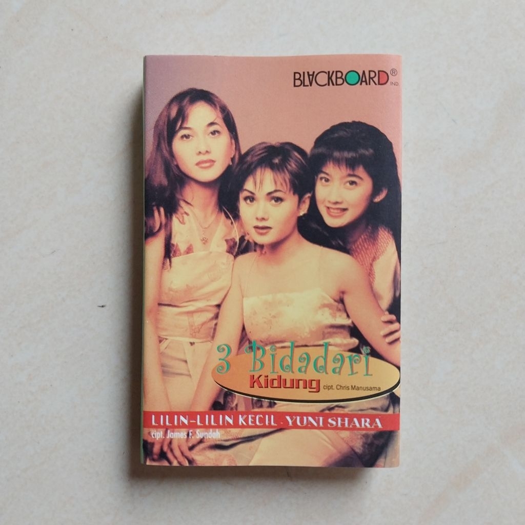 LILIN CASSETTE 3 ANGELS เทียนเล็ก