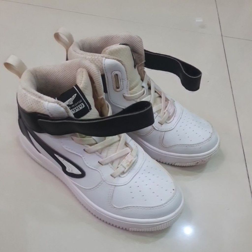 รองเท้า Dr.kong*****