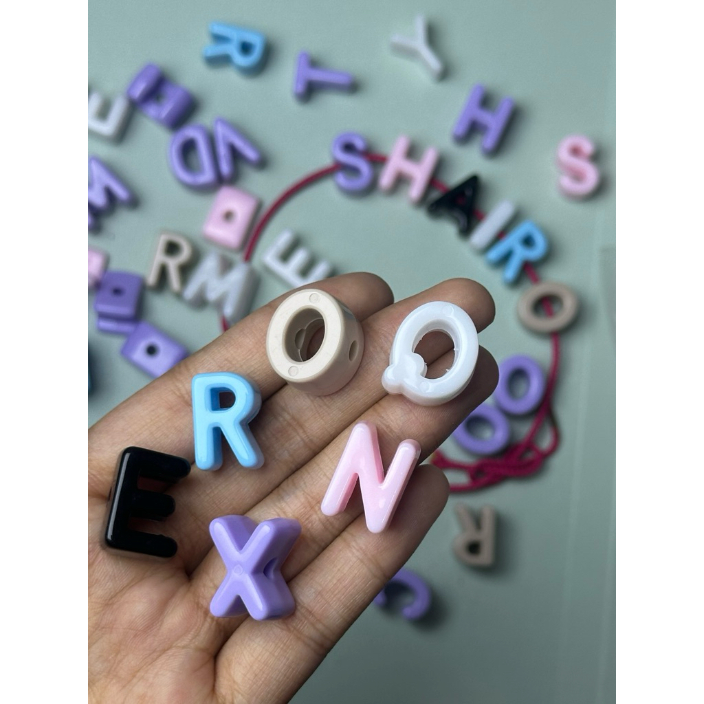 (20gr) CAPITAL HOLE LETTERS / ALPHABET LETTERS MOTE