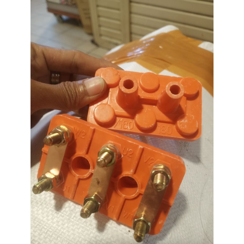 เทอร์มินัลมอเตอร์ Dynamo Y 160 180 Y160-180 Y160 180 15HP 20HP