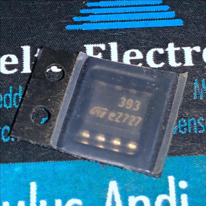 LM393 Dual Comparator Operational Amplifier