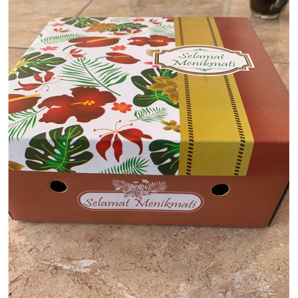 การ์ดบอร์ดข้าว / SNACK CARDBOARD UK 20x20x8 | กล่องข้าว MOTIF |