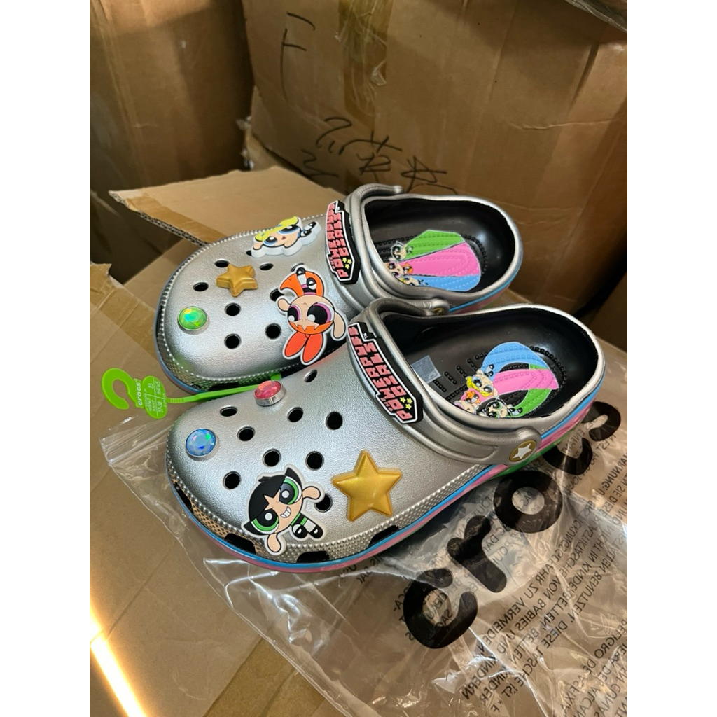 Crocs Powerpuff girls woman ผู้ใหญ่ / Crocs Classic Powerpuff girls รองเท้าแตะสําหรับผู้ใหญ่