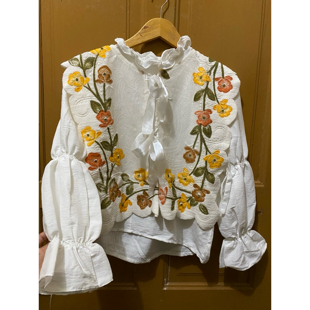 Onet Set (เสื้อกั๊ก+ด้านใน) Like New