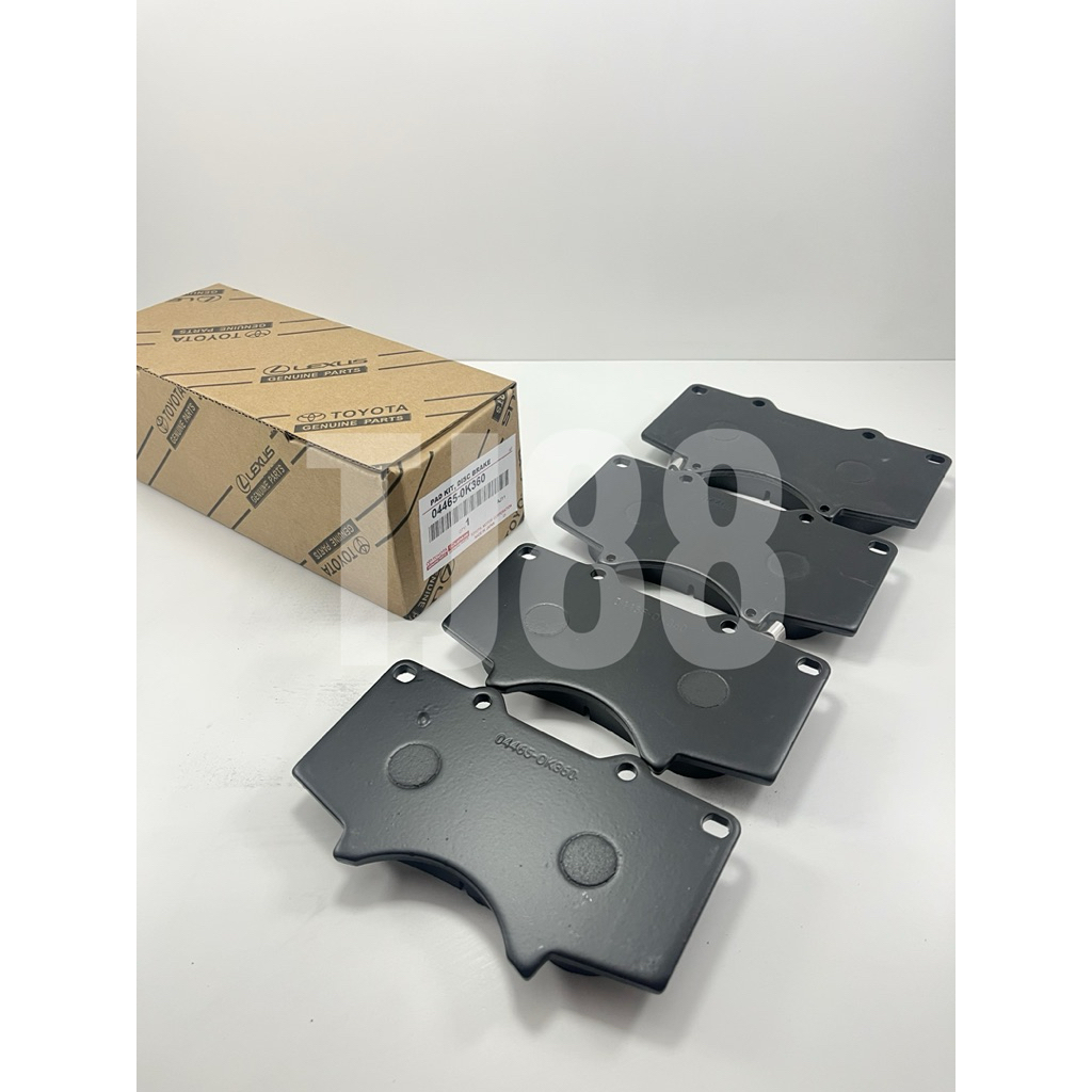 ผ้าเบรค ผ้าเบรคหน้า Fortuner Vrz Hilux Revo 04465-0K360