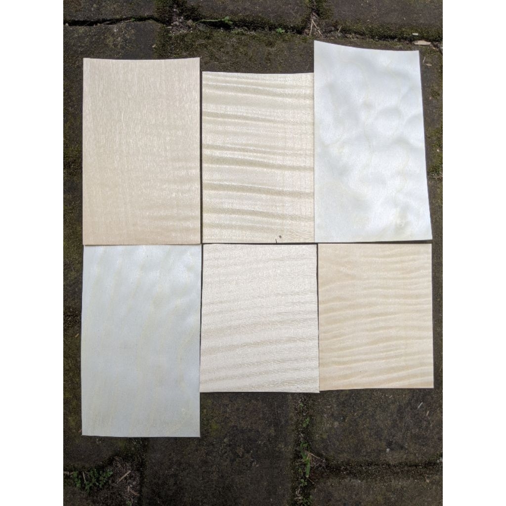 Maple Veneer 0.45 x 8.5 x 25 ซม. ไม้ motif hardmaple เปลวไฟหยิก