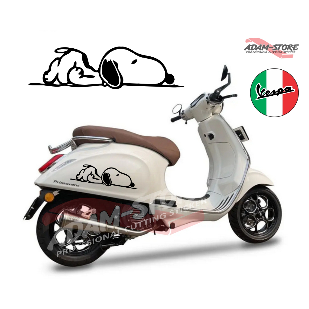 VO4 Snoopy Anime Sticker / Vespa Matic Motorcycle Sticker / Vespa Primavera Sticker / Vespa Decal