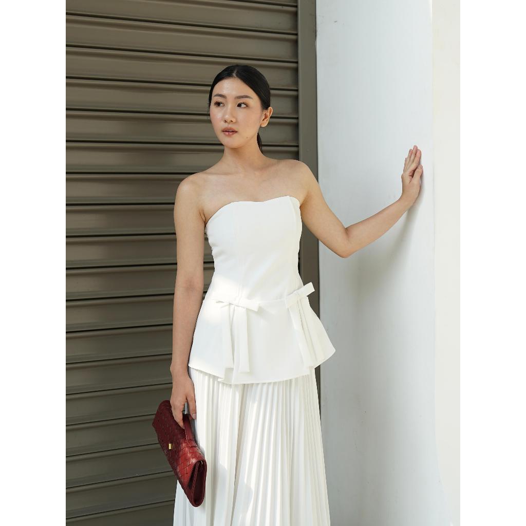 Beige Studio - Iris Top / เสื้อกล้ามผู้หญิง