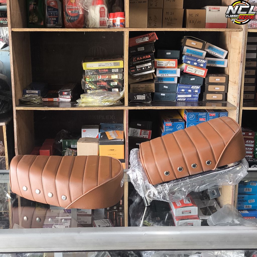 HONDA C70 C50 เย็บที่นั่งสีน้ําตาล STRIPED MOTIF ขายปลีก