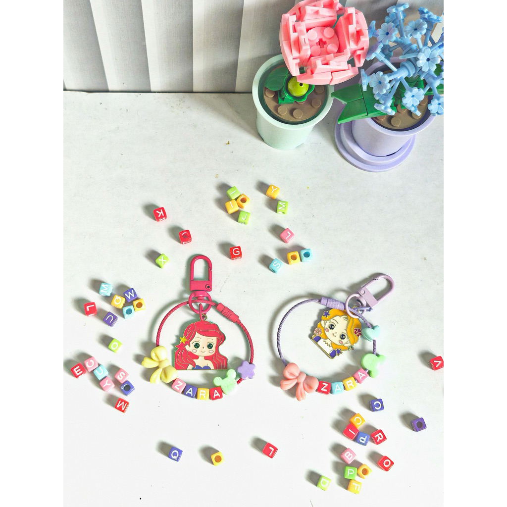 BAGCHARM PRINCESS COSTUME COLORFUL NAME | พวงกุญแจ PRINCESS COSTUME NAME