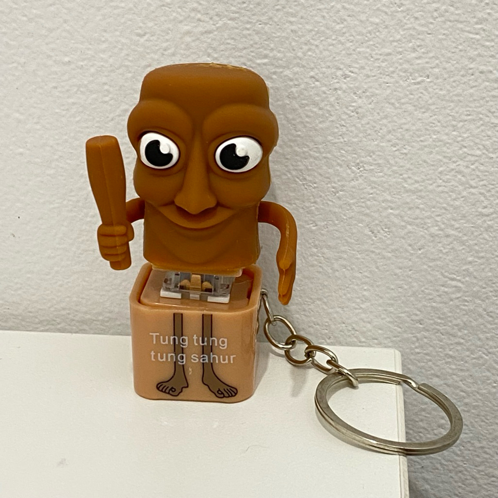 GUNDAN TUNG SAHUR SOUND KEYCHAIN / TUNG SAHUR SOUND KEYCHAIN