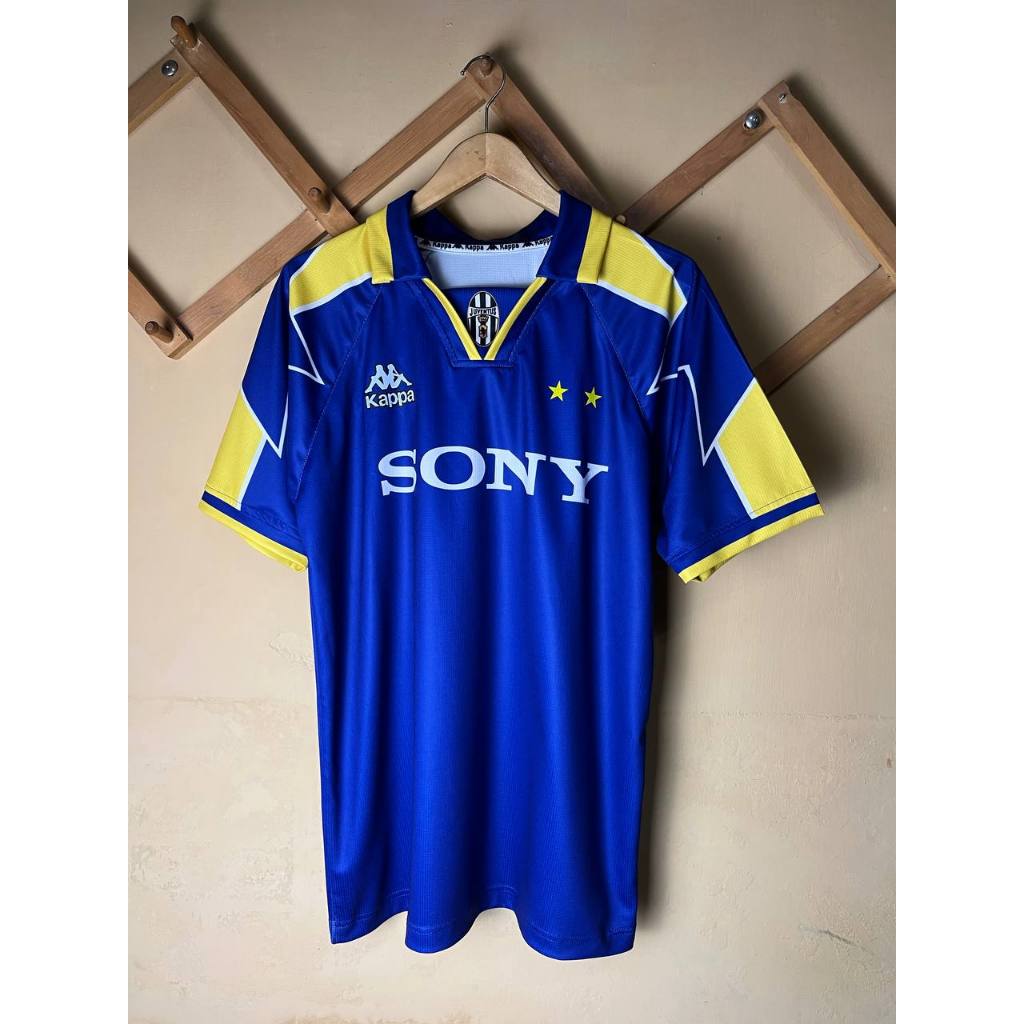 JUVENTUS AWAY JERSEY 96/97