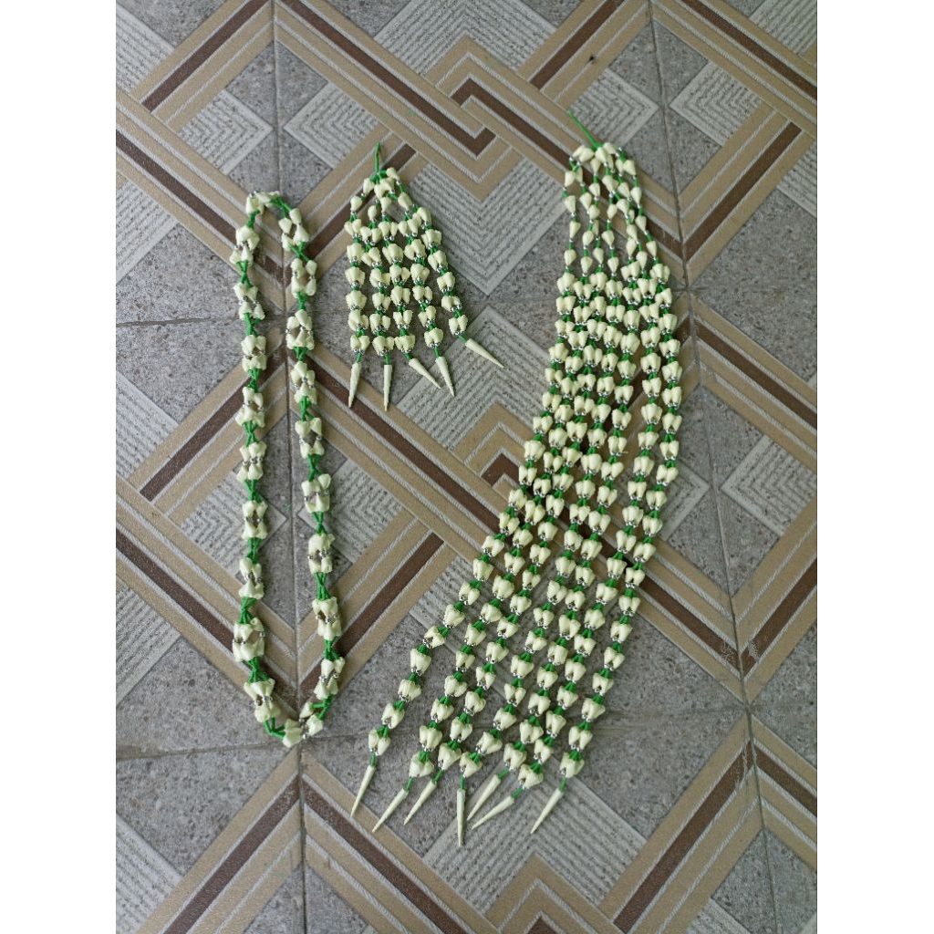 JASMINE JURAI MOTE + JASMINE NECKLACE / JURAI PAREL SYAHRINI / JASMINE JURAI MOTE VARIATION